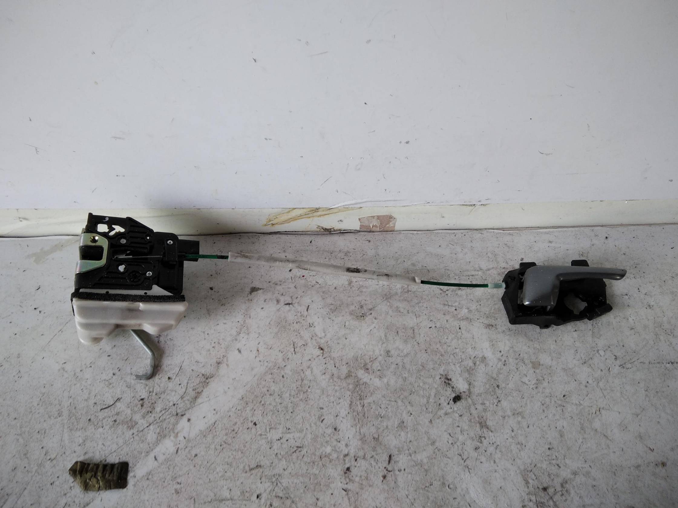 Serratura porta post. dx.